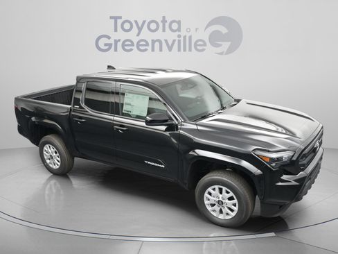 Used 2025 Toyota Tacoma SR5 RWD image 18