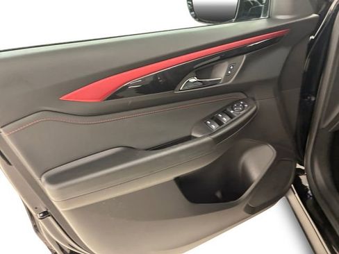 Used 2025 Chevrolet TrailBlazer RS image 13