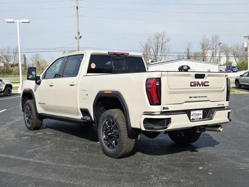 New 2026 GMC Sierra 2500 AT4 w/ AT4 Premium Plus Package AWD/4WD image 5