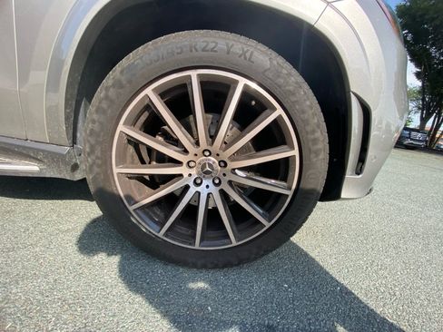Used 2022 Mercedes-Benz GLS 450 4MATIC image 25
