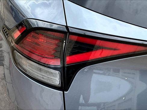 Used 2023 Kia Sportage EX image 27