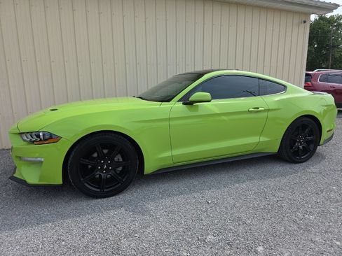 Used 2020 Ford Mustang Coupe w/ Equipment Group 101A RWD image 10