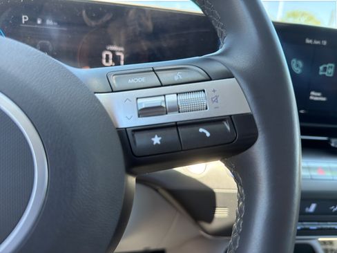 Used 2025 Hyundai Kona SEL AWD/4WD image 19