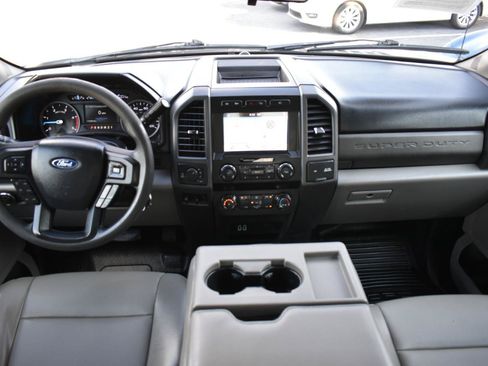 Used 2019 Ford F250 XL w/ STX Appearance Package AWD/4WD image 11