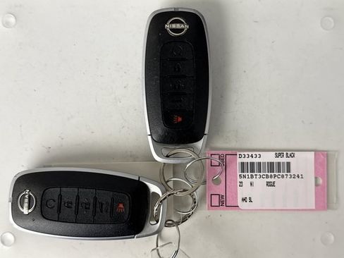 Used 2023 Nissan Rogue SL w/ SL Premium Package AWD/4WD image 10