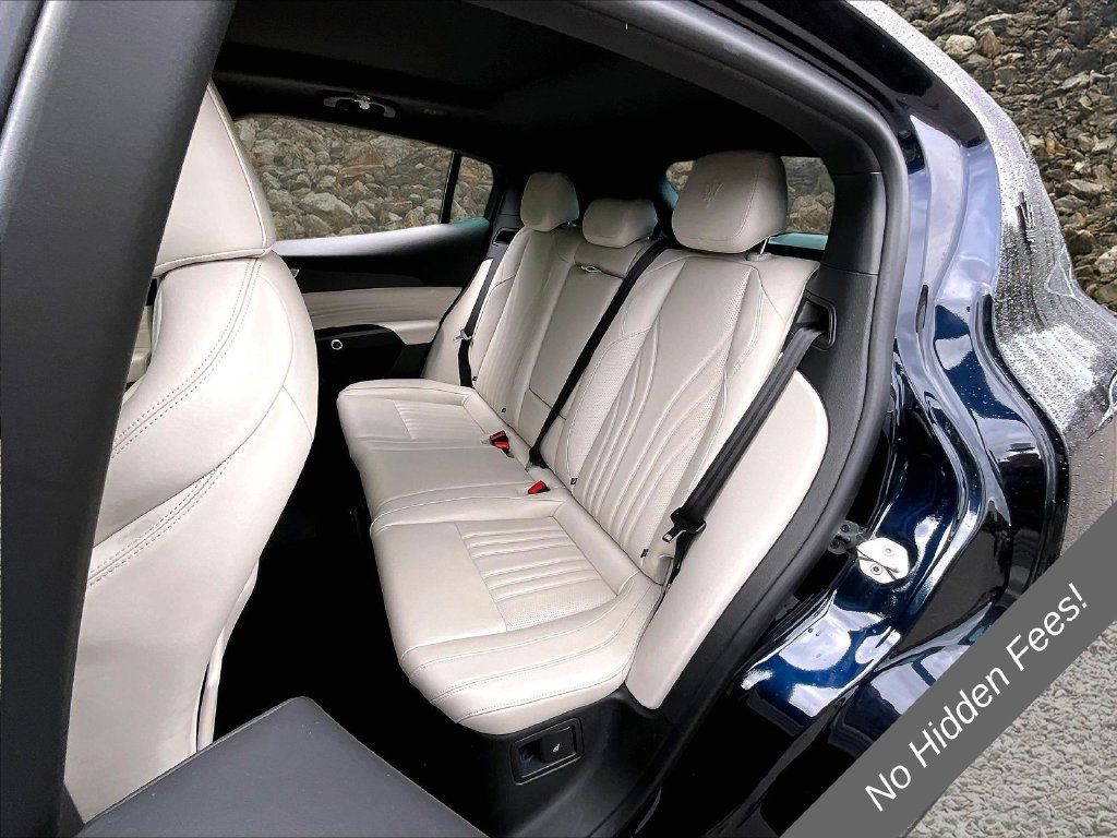 Used 2023 Maserati Grecale Modena AWD/4WD image 20