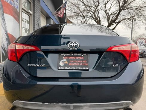 Used 2018 Toyota Corolla LE image 4