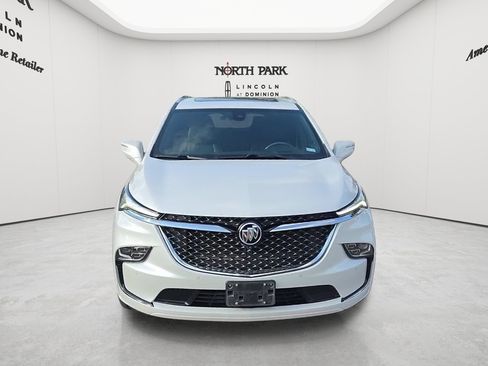 Used 2022 Buick Enclave Avenir w/ Avenir Technology Package FWD image 8