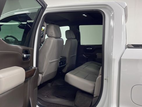 Used 2020 GMC Sierra 1500 SLT w/ SLT Premium Package AWD/4WD image 15