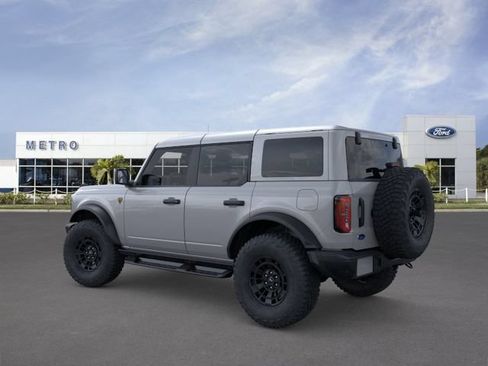 New 2026 Ford Bronco Badlands w/ Sasquatch Package AWD/4WD image 4