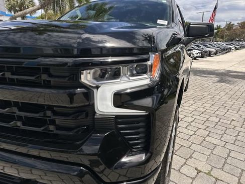 Used 2025 Chevrolet Silverado 1500 RST AWD/4WD image 31