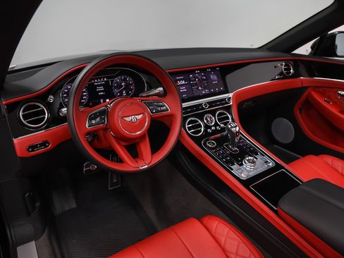 Used 2024 Bentley Continental GT Mulliner AWD/4WD image 2
