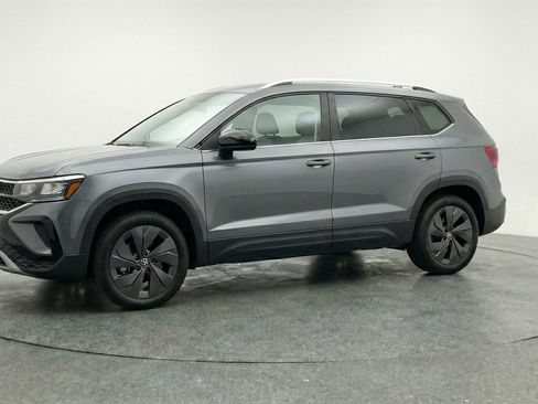 Used 2025 Volkswagen Taos S image 3