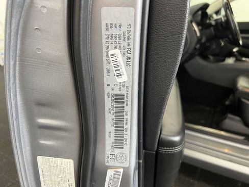 Used 2020 Dodge Durango GT image 18