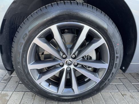 Used 2026 Jaguar F-PACE R-Dynamic S AWD/4WD image 9
