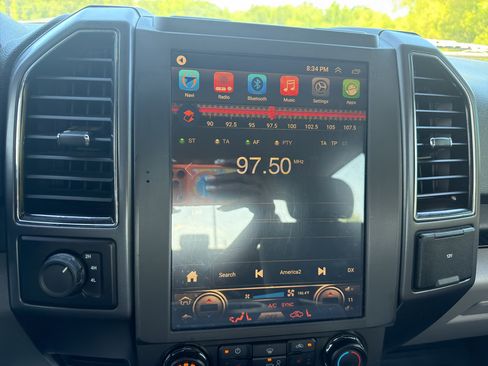 Used 2017 Ford F150 XLT AWD/4WD image 10