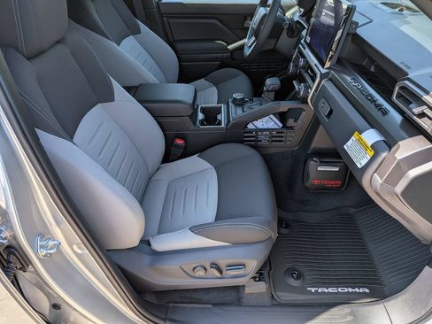 Used 2026 Toyota Tacoma TRD Sport w/ TRD Sport Upgrade Package AWD/4WD image 28