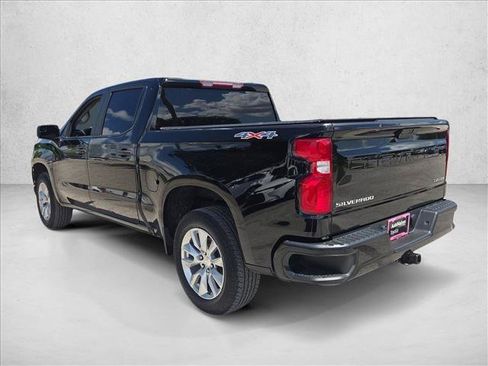 Used 2021 Chevrolet Silverado 1500 Custom w/ Safety Confidence Package AWD/4WD image 8