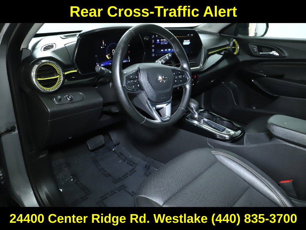 Used 2024 Chevrolet Trax ACTIV w/ Sunroof Package FWD image 18