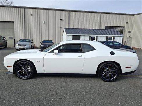 Certified 2023 Dodge Challenger R/T w/ Plus Package image 7