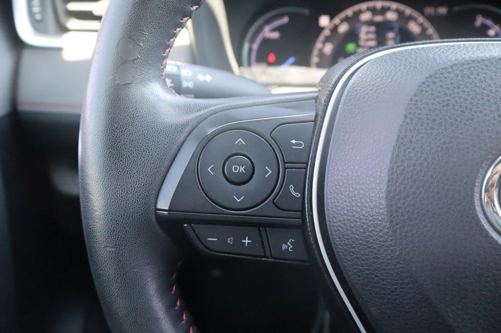 Used 2021 Toyota RAV4 SE w/ Weather & Moonroof Package AWD/4WD image 23