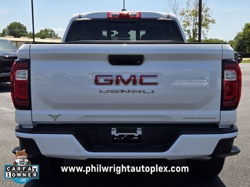 Used 2024 GMC Canyon Denali AWD/4WD image 4