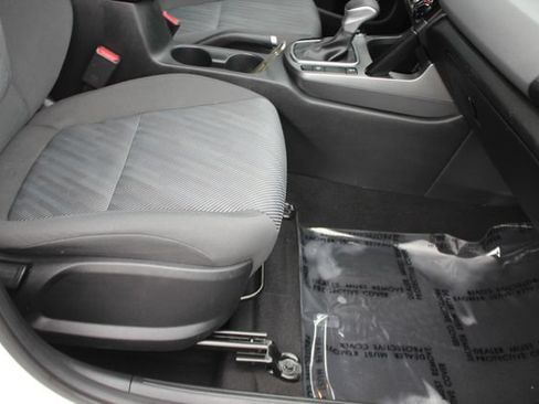 Used 2024 Kia Seltos LX AWD/4WD image 13