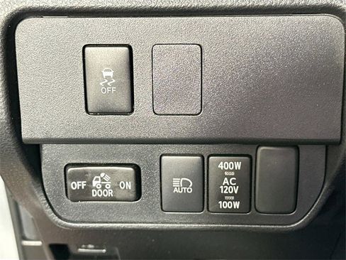 Used 2023 Toyota Tacoma TRD Sport image 21