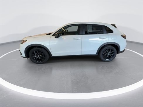 Used 2023 Honda HR-V Sport image 5