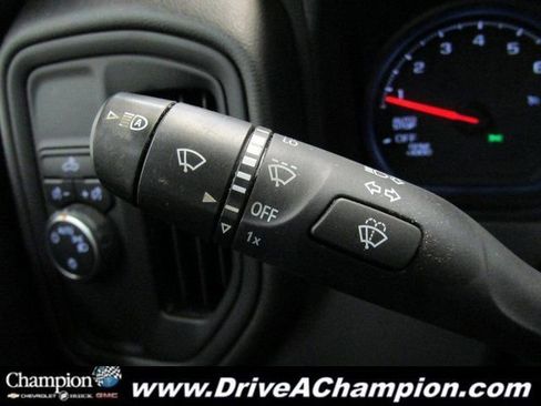 Used 2023 Chevrolet Silverado 1500 Custom image 21