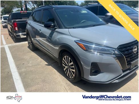 Used 2023 Nissan Kicks SR FWD image 4