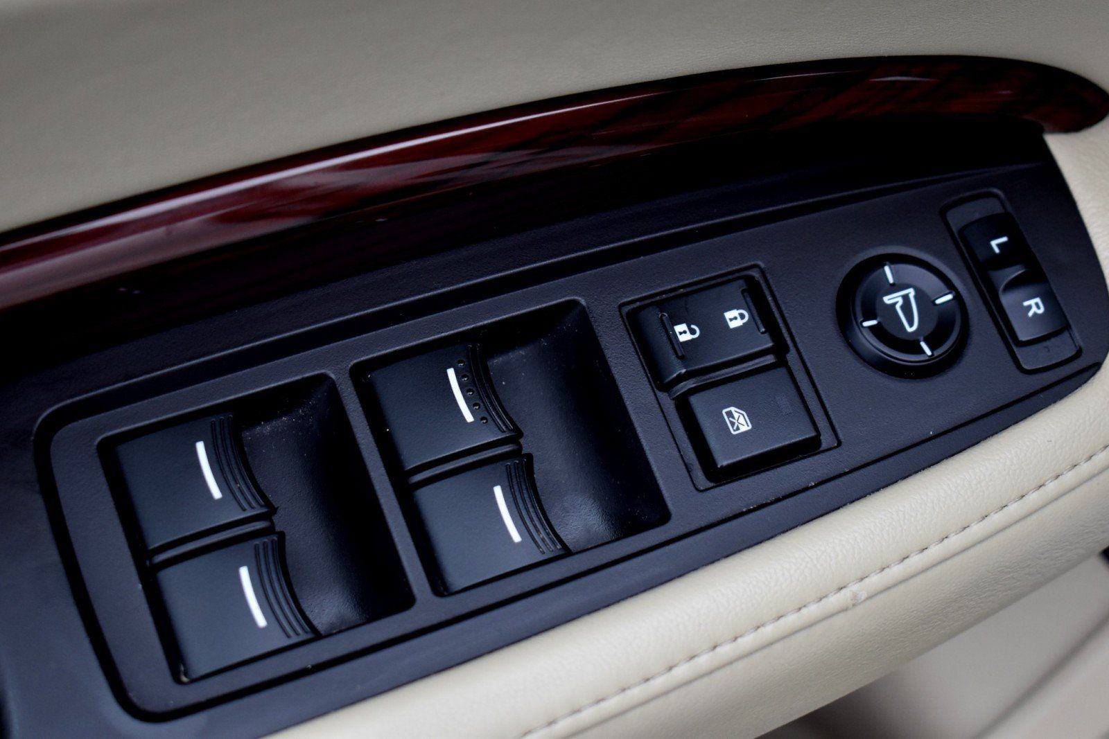 Used 2016 Acura MDX SH-AWD image 36