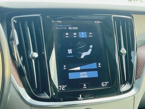 Used 2021 Volvo S60 T5 Momentum image 21