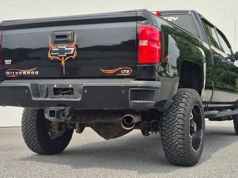 Used 2017 Chevrolet Silverado 2500 LTZ w/ Duramax Plus Package AWD/4WD image 48