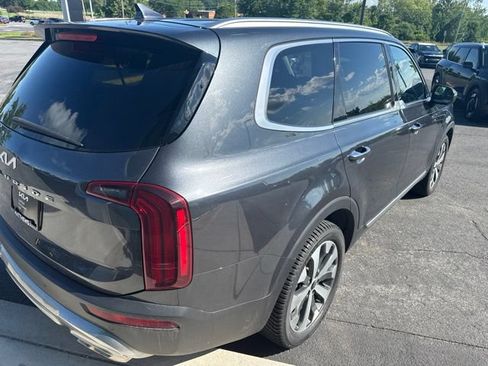 Certified 2022 Kia Telluride S AWD/4WD image 6
