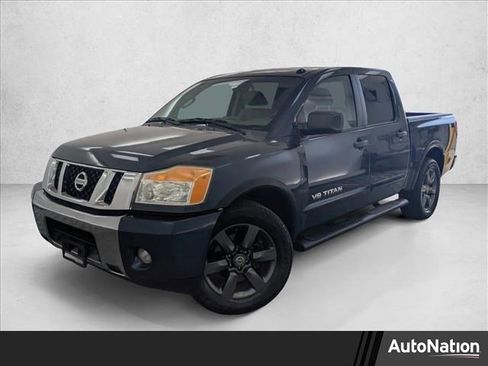 Used 2015 Nissan Titan SV w/ SV Value Truck Package RWD image 1