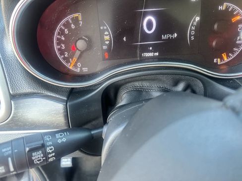 Used 2014 Jeep Grand Cherokee Limited w/ Luxury Group II image 20