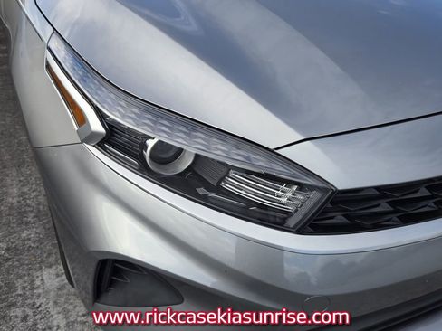 Used 2023 Kia Forte LXS FWD image 6