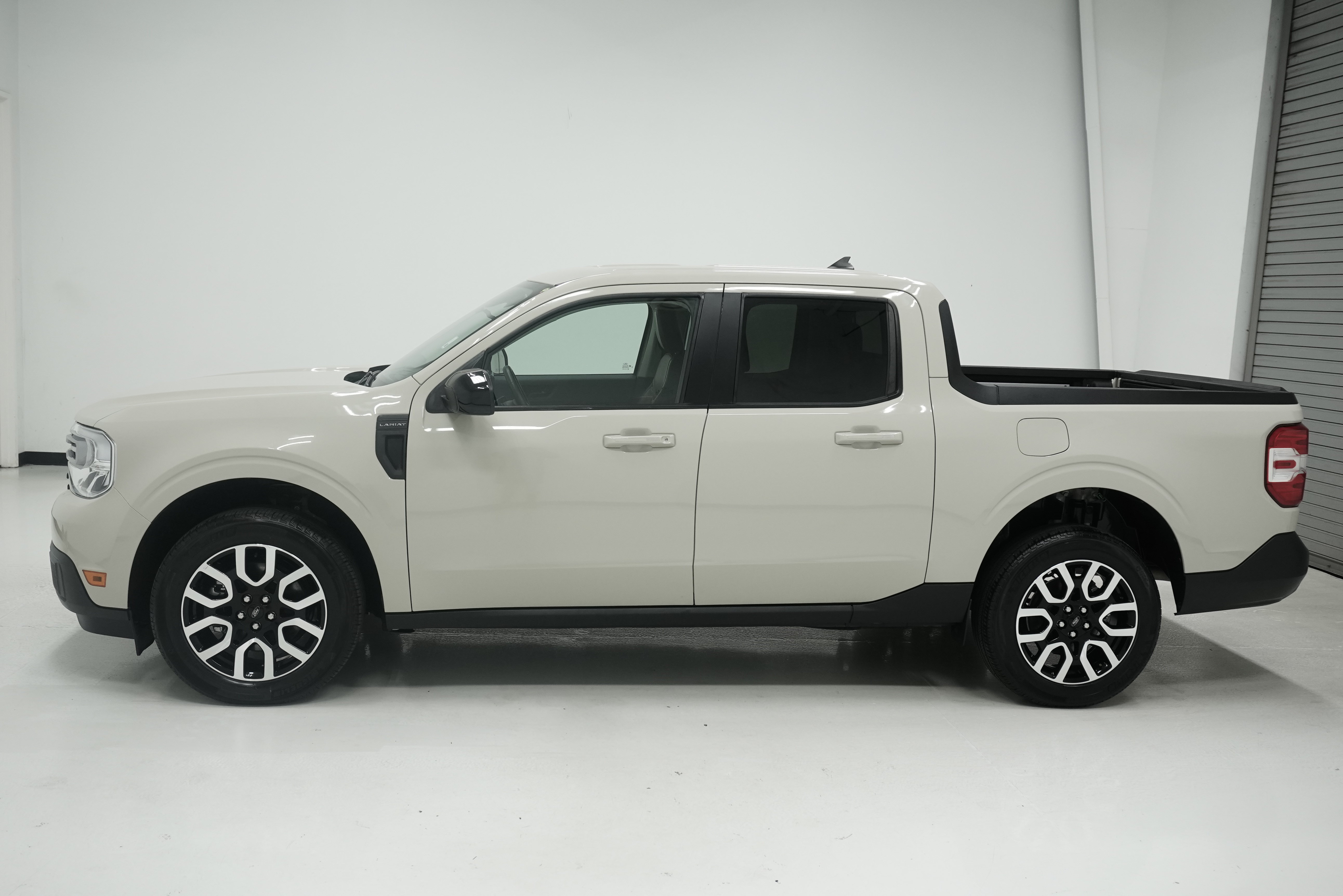 Used 2024 Ford Maverick Lariat FWD image 7