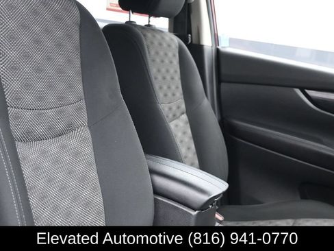 Used 2021 Nissan Rogue Sport SV AWD/4WD image 8