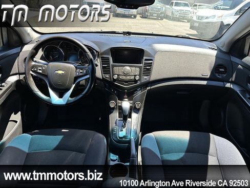 Used 2014 Chevrolet Cruze LT w/ RS Package FWD image 7