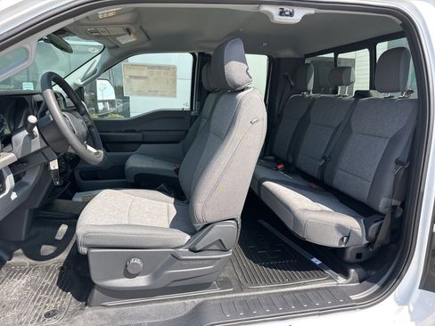 Used 2024 Ford F550 4x4 SuperCab Super Duty image 17