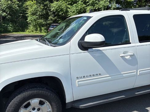 Used 2014 Chevrolet Suburban LS AWD/4WD image 5
