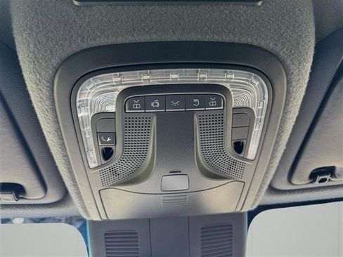 Used 2020 Mercedes-Benz Sprinter 2500 image 44