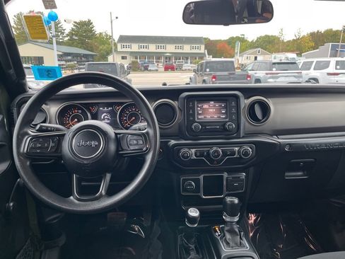 Certified 2021 Jeep Wrangler Unlimited Sport image 15