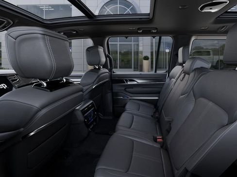 New 2026 Jeep Grand Wagoneer Summit w/ Premium Group III AWD/4WD image 23