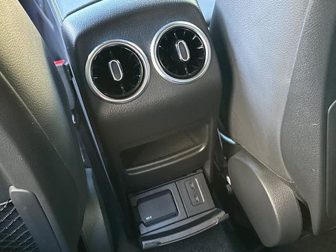 Certified 2022 Mercedes-Benz GLA 250 image 30