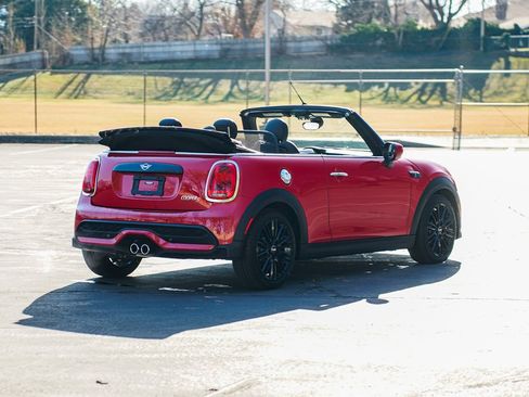 Certified 2022 MINI Cooper S image 8