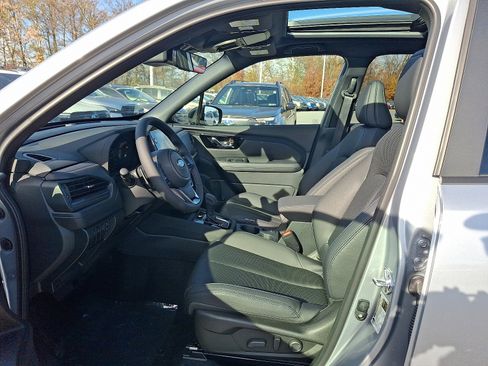 New 2025 Subaru Forester Limited image 9