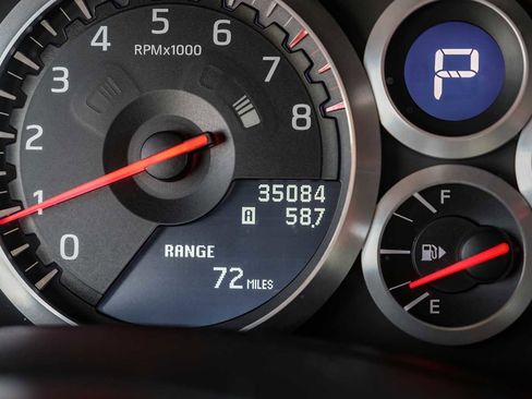 Used 2014 Nissan GT-R Black Edition image 21